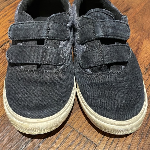 Toddler Black Canvas Sneakers - Picture 3 of 5